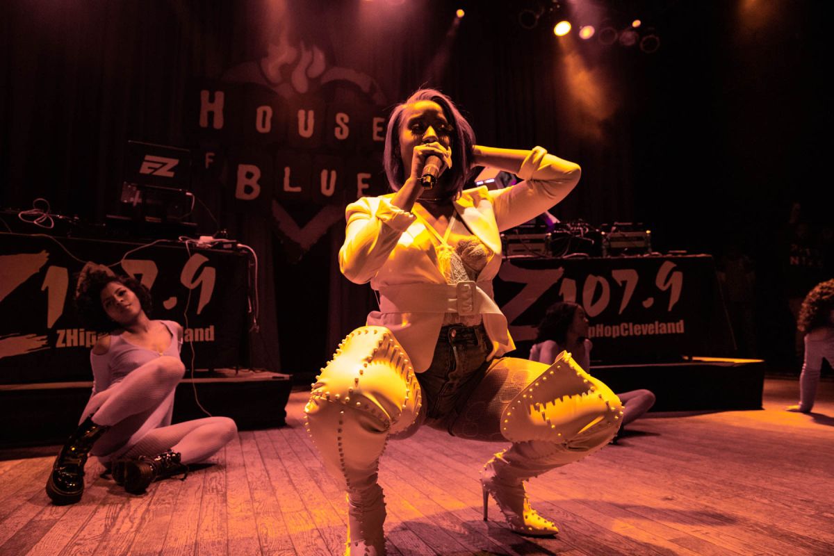 Ty'Bri at Z107.9 White Out 2019!